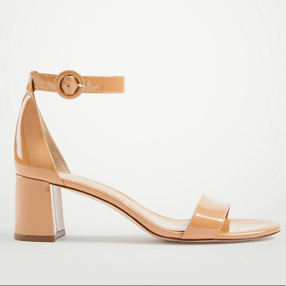 ANN TAYLOR NICOLE PATENT BLOCK HEEL SANDALS